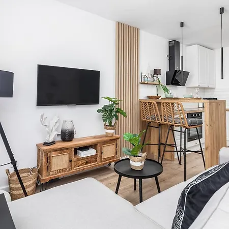 Nowoczesny Z 2 Sypialniami Z Widokiem Na By Renters * Свиноуйсьце