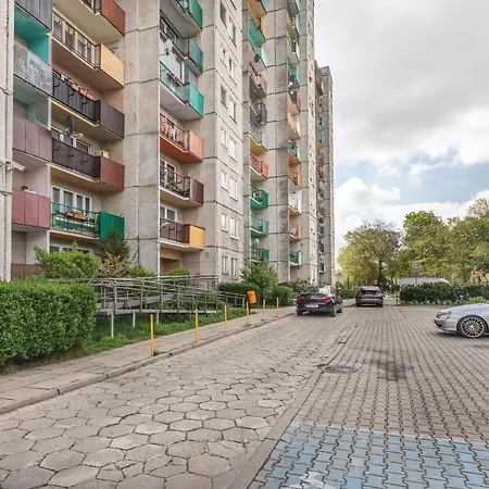 Nowoczesny Z 2 Sypialniami Z Widokiem Na By Renters アパート *